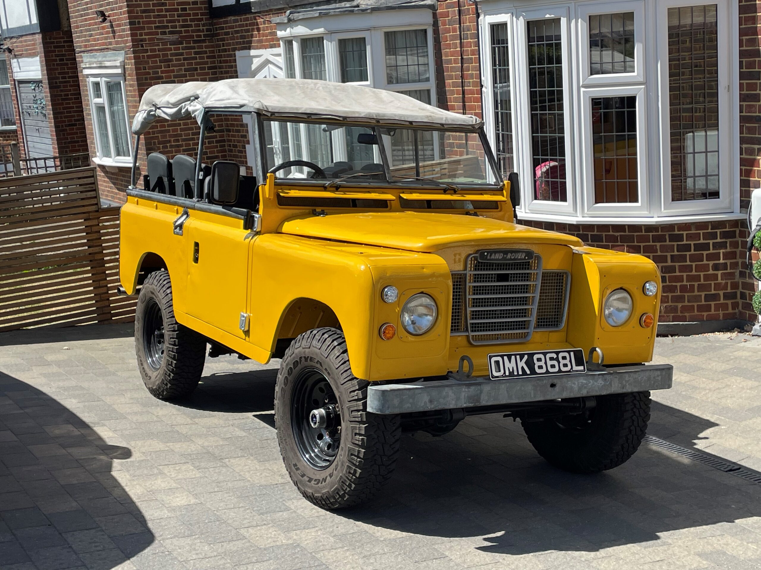 GPO Yellow